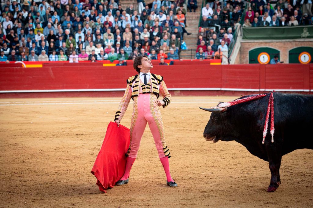 Roca Rey toreando en Valencia